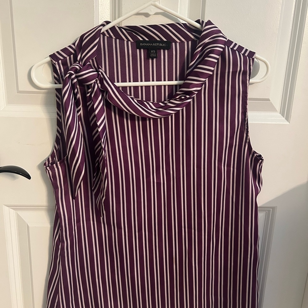 Banana Republic Sleeveless Purple Striped Blouse